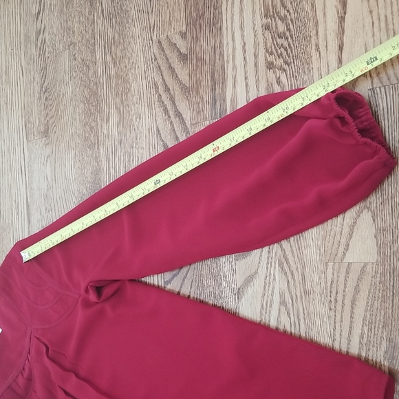 (M) Studio M Soft Flowy Top Burgundy Flattering Loose Fit Statement Sleeves - Picture 5 of 9